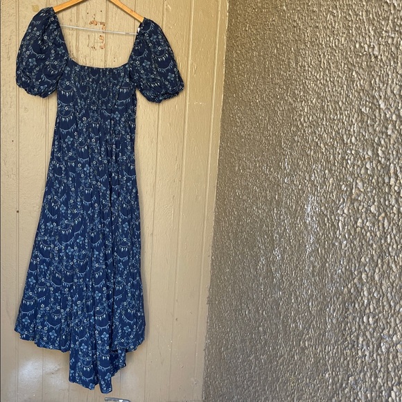 Hill House The Matilda Floral Midi Dress in charm scallop size M - Picture 2 of 11